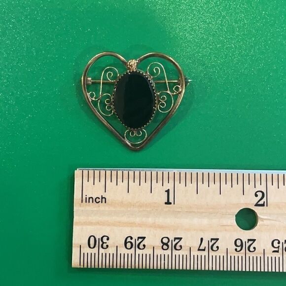 Vintage 12K Signed Catamore Heart Onyx Brooch/pin - Picture 2 of 5